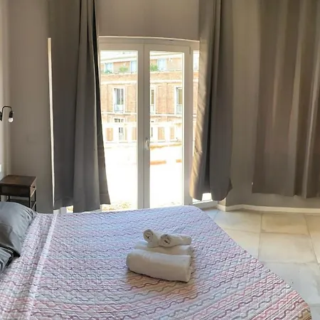 Affittacamere Marconi 2 3*